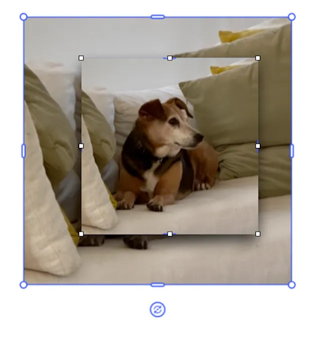 Original image placed over the scaled image, aligned on the center anchor point