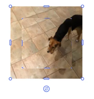 Original video placed over the scaled video, aligned on the center anchor point